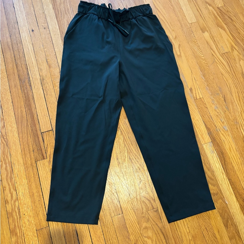 Women’s Lululemon Keep Moving Pant 7/8 Dark Green Size 2
